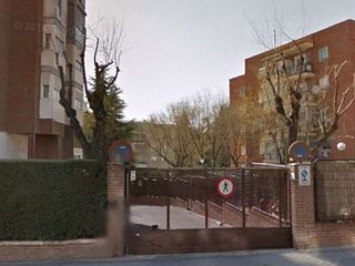 Affitto Posto moto in Calle puentelarra  64. Alquiler de garajes para moto en santa eugenia