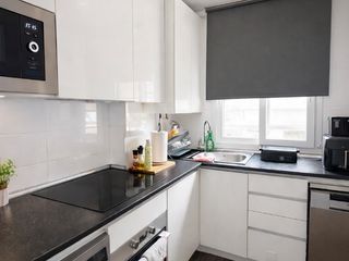 Rent Flat in Calle alcalá  580. Vivienda de lujo totalmente reformada y amueblada – disponible a