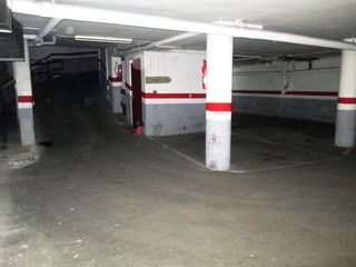 Lloguer Aparcament cotxe a Dolors masferrer 1. Plaza parking para coche o dos motos.