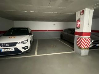 Rent Car parking in Príncep 1. Alquiler plaza parking para coche pequeño/mediano