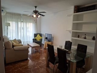 Location Appartement à Andrea navagiero 3. Se alquila piso  en urbanización privada con piscina  y jardines