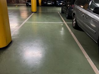 Lloguer Aparcament cotxe a Ganduxer  25. ?? lloguer de plaça de pàrquing àmplia – ideal cotxe gran + moto