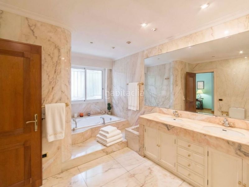 Foto bb43c233-b4d0-4855-8b0a-d0f7f5f931a1. Chalet en manuel oliag 6 chalet independiente de lujo en la zona más selecta – privacidad absoluta a 10 minutos de valencia en Godella