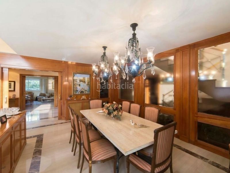 Foto cfaa0d9e-d88f-459b-a52e-2cf333a07eb9. Chalet en manuel oliag 6 chalet independiente de lujo en la zona más selecta – privacidad absoluta a 10 minutos de valencia en Godella