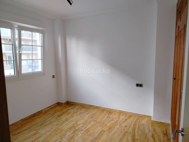 Foto 45298dcf-2c27-45db-8547-0e7b3b3b379d. Alquiler chalet en carrer alcoi 1 maravillosa casa chaleta 30 metros de la playa en Gandia