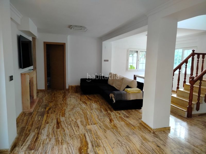 Foto 4a2f9714-e54f-4164-a07b-8d2e6fa45d91. Alquiler chalet en carrer alcoi 1 maravillosa casa chaleta 30 metros de la playa en Gandia