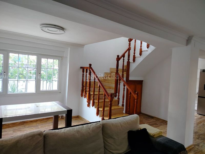 Foto cf2af4f5-8108-47c0-8c6b-a845ba4ecc90. Alquiler chalet en carrer alcoi 1 maravillosa casa chaleta 30 metros de la playa en Gandia