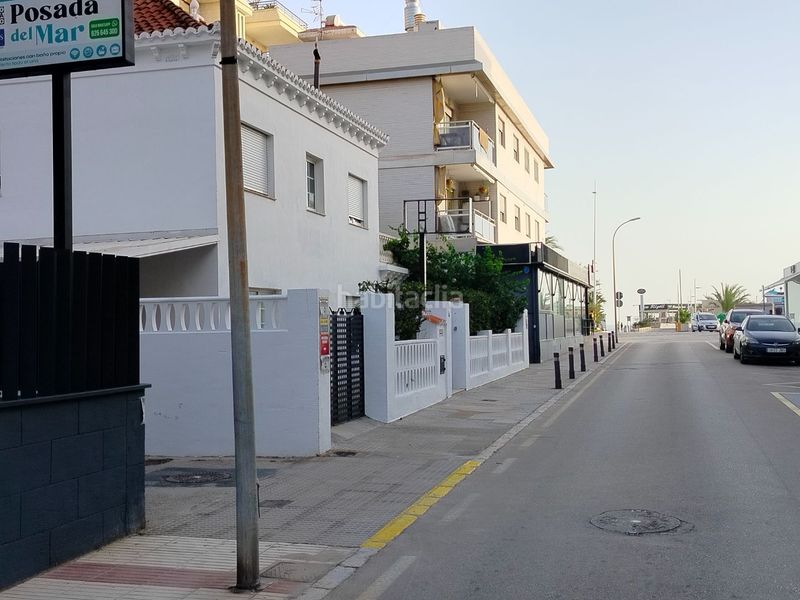 Foto de2540fc-362a-4295-9205-88cef677a269. Alquiler chalet en carrer alcoi 1 maravillosa casa chaleta 30 metros de la playa en Gandia