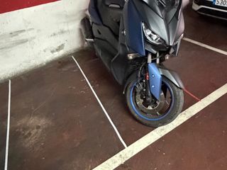 Lloguer Aparcament cotxe a Carrer illa 32. Alquilo parking para moto
