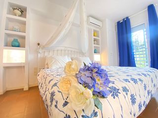 Casa aparellada a Port d'aro ctra. nacional, 1-2 1-2. Casa en port d’aro – primera línea de mar · licencia turística