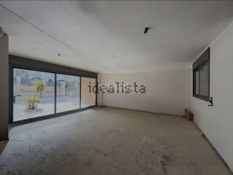 Foto b682183e-710b-414e-9d9b-48b2e881ede4. Chalet en carrer bellavista 30 casa amb piscina i jardí privat, per acabar els interiors en Arenys de Munt