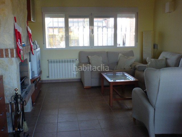 Foto 6803fb3a-d8ec-4249-9504-7f112737978e. Xalet a calle cañada 103 a Trijueque