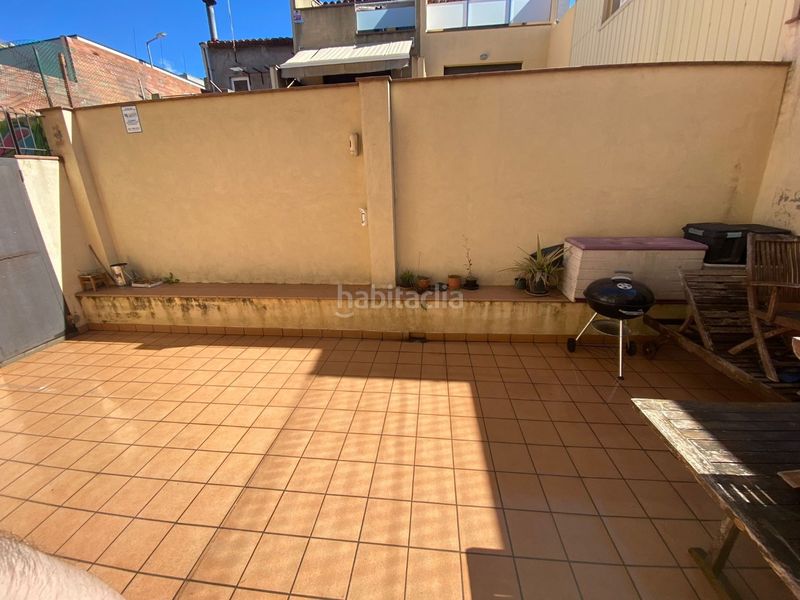 Foto 4df596d7-4aaa-4abe-89fa-9426c8773e55. Piso en carrer de les paus 97 planta baja con patio y salida a calle peatonal en el centro . !ubicación ideal! en Sabadell