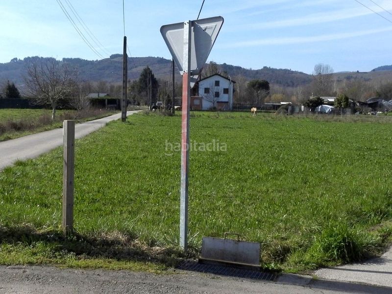 Foto 48c17527-88fc-4c3c-9783-e29064994136. Finca rústica a calle salas 1 a Cacabelos