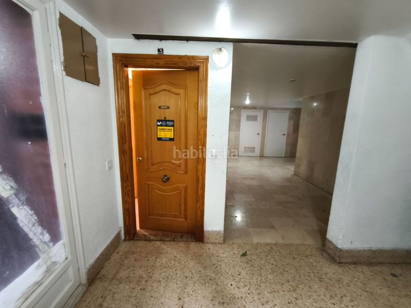 Foto 0075283e-5738-495f-ab7a-6004bd11f6ad. Planta baixa a plaza simón bolívar 1 a Centro Elda