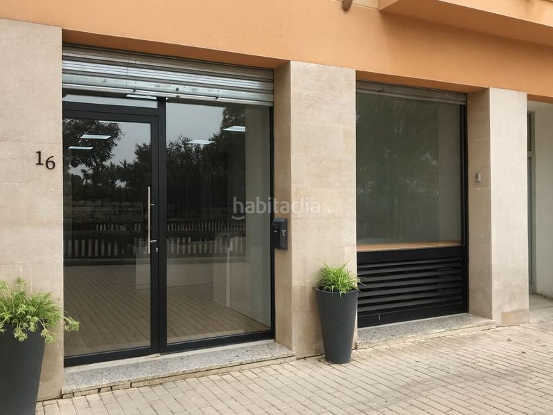 Foto e39a9346-cf72-4113-aac7-f9b8edcde0d1. Alquiler local comercial en francesc macià 265 oficina luminosa en Esparreguera
