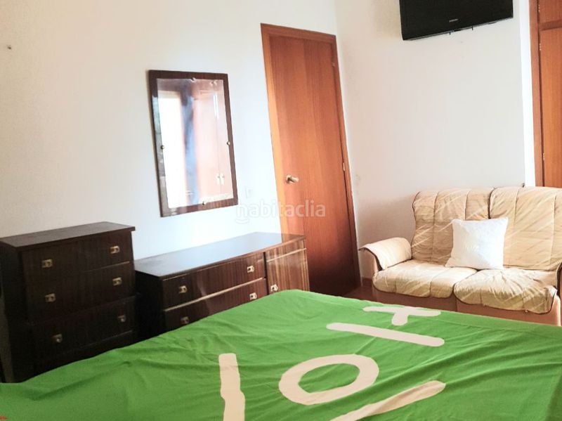 Foto c0c614ae-cf0d-4d8f-a87a-8300674f75b9. Casa adossada a avda dels pins 23 a Can Nicolau - Les Sorres - Valparaiso Cunit