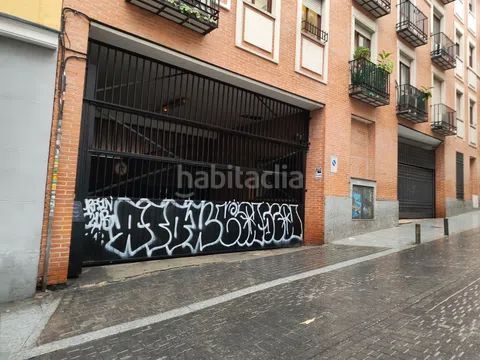 Foto 4f51c47f-d003-4bd8-aafa-d0633621693a. Miete autoparkplatz in calle del gobernador 4 in Cortes-Huertas Madrid