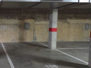 Rent Car parking in Calle gelida 22. Situada en un garaje comunitario tranquilo y de fácil acceso en