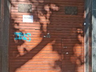 Local Comercial a Carrer de manigua 41. Inversión estratégica en sant andreu: local de 450m² ideal para
