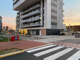 Lloguer Local Comercial a Carme 70. Area en expansión: local diáfano