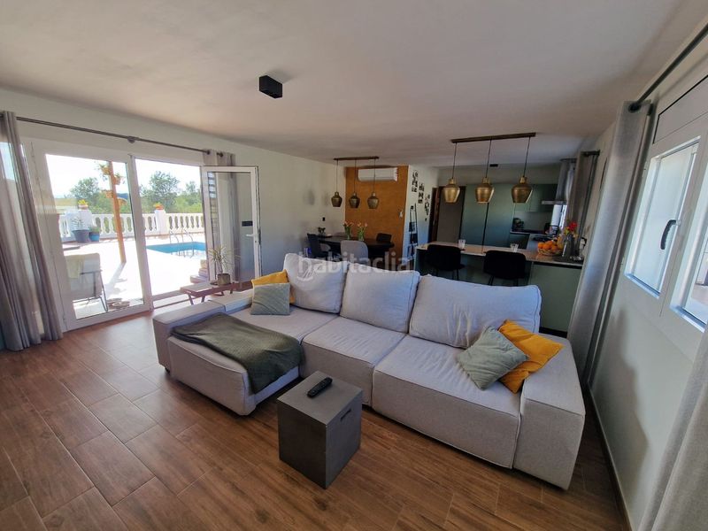 Foto c6d5da7f-0943-4b5a-aa3b-7ea034a6fa81. Country house in zn diseminats 179 in Perelló (El)