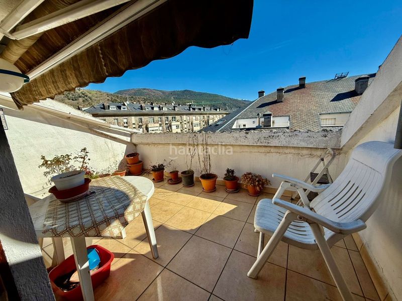 Foto d655b4ed-6866-44f8-a623-1790e7779ce8. Dúplex en carrer de joaquim viola lafuerza 31 amplio dúplex de 5 habitaciones con terraza y plaza de parking incluida en Seu d´Urgell (La)