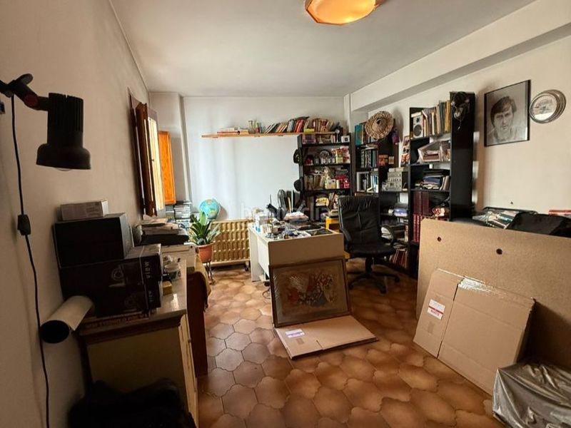 Foto f3901c80-bf2a-4dcf-922e-a2aa78824965. Dúplex en carrer de joaquim viola lafuerza 31 amplio dúplex de 5 habitaciones con terraza y plaza de parking incluida en Seu d´Urgell (La)