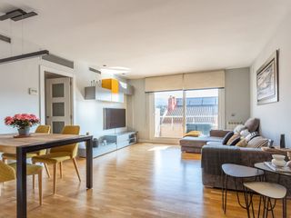 Pis a Nord 82. Piso de tres habitaciones en la mallola