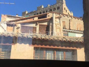 Foto 6bf94b07-c47c-4173-a4b4-5dbdd3446f4b. Casa en plaza españa 1 casa unifamiliar de varios pisos reformada para entrar a vivir en Valderrobres