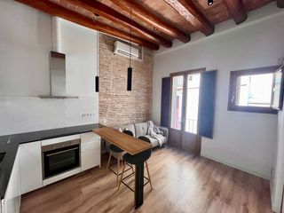 Piso en Carrer d'en roca 10. Reformado integralmente de diseño en el barrio gótico