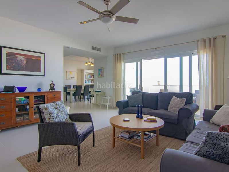 Foto 1f847cf3-c429-41f2-87cf-90469b0a3ea3. Rent chalet in c. tizona 4 in Almayate Bajo