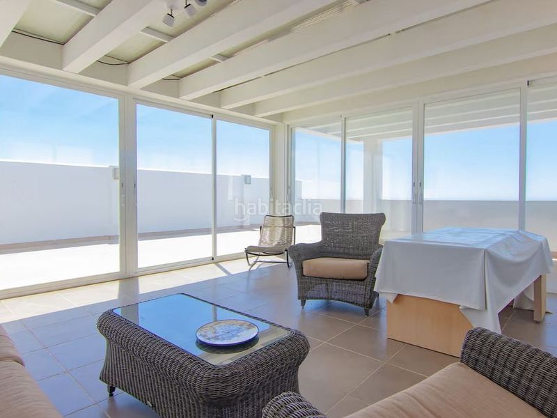 Foto 7e1bb409-7775-48d7-aa7e-c5b5e76605bb. Rent chalet in c. tizona 4 in Almayate Bajo