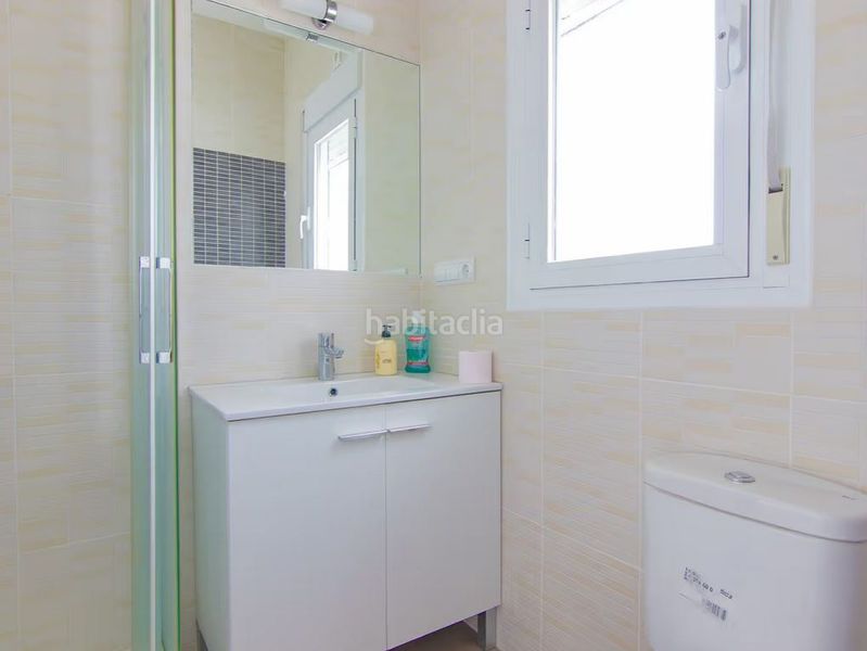 Foto c656f37c-d8af-4136-90d5-be5bc8228a6f. Rent chalet in c. tizona 4 in Almayate Bajo