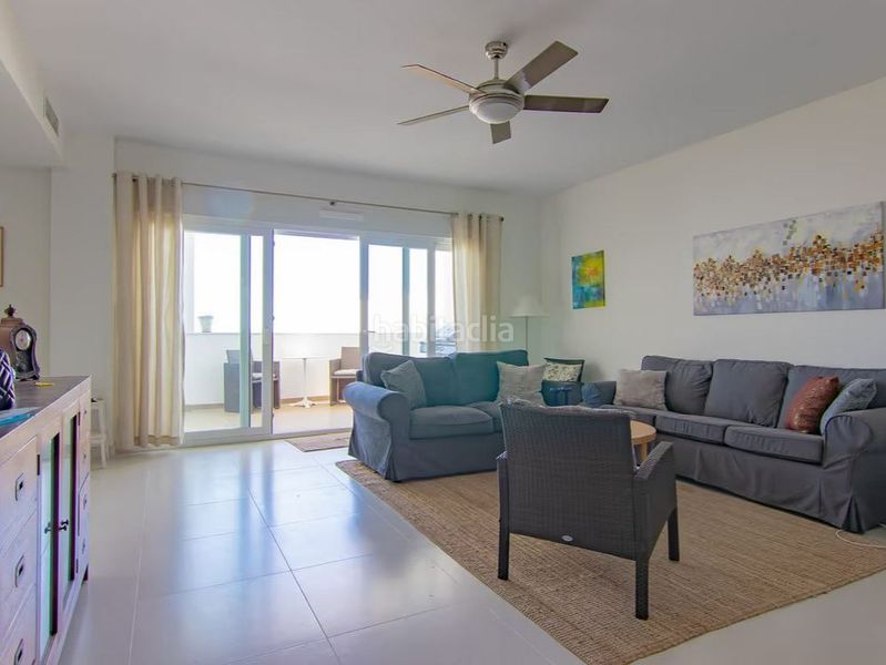 Foto d788a835-18f5-438f-bcdd-9814e929c032. Rent chalet in c. tizona 4 in Almayate Bajo