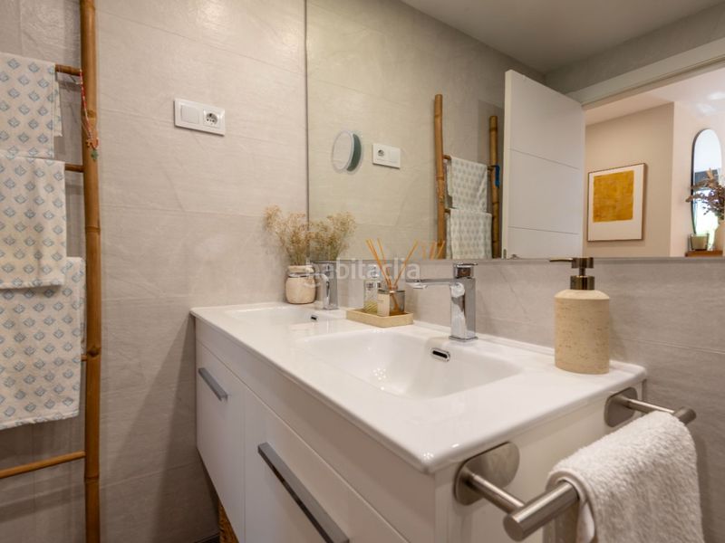 Foto 8716c623-d24d-4796-8bb4-11b5e0a10cbd. Semi detached house in josep renom 99 in Centre Sabadell