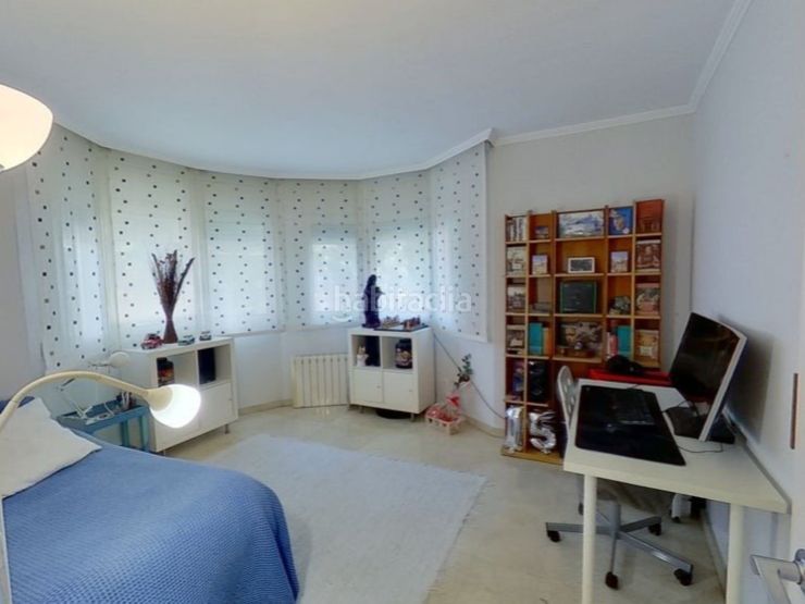 Foto cf2de7fc-7633-4899-a6de-087ebb935d0d. Semi detached house in josep renom 99 in Centre Sabadell