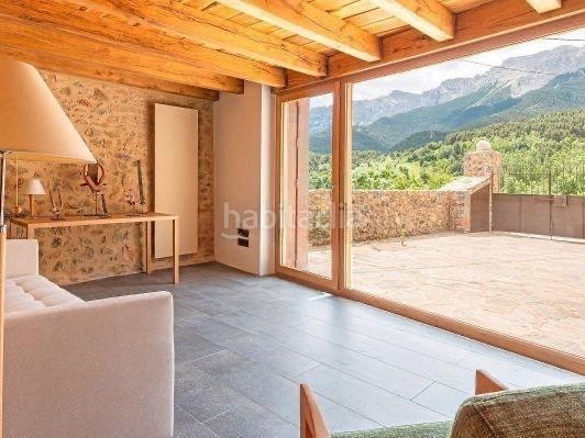 Foto 2a0aa749-a478-43f4-902e-da2711e03731. Alquiler casa en carrer migdia querforadat 8 casa o chalet de alquiler en la cerdanya en Cava