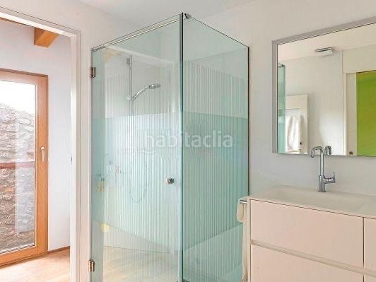 Foto f67d2817-0074-46a1-8395-6a367d3c2071. Alquiler casa en carrer migdia querforadat 8 casa o chalet de alquiler en la cerdanya en Cava