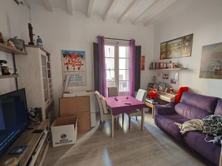 Miete Etagenwohnung in Carrer d'en grassot 17. Pis al centre de barcelona. ideal parelles