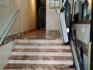 Piso en Martínez izquierdo  90. Exterior con amplias zonas ajardinadas en el distrito de salaman