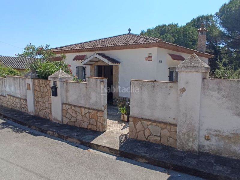 Foto 80bf3403-6270-482d-b86f-d81db5bb38c3. Casa en calle andalusia 18 magnífica villa con piscina y gran potencial en Lloret de Mar