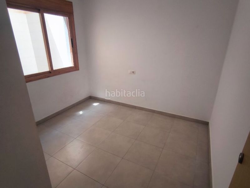 Foto bcb9f038-7858-4de0-9157-ff113d9805fb. Casa a benjamin palencia 4 a Monòver