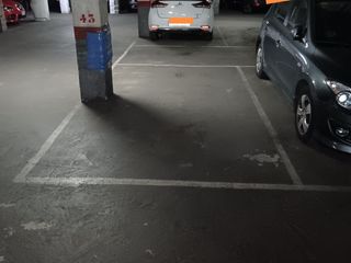 Autoparkplatz in Carrer del doctor martí julià 180. Parking vigilado a pie de calle
