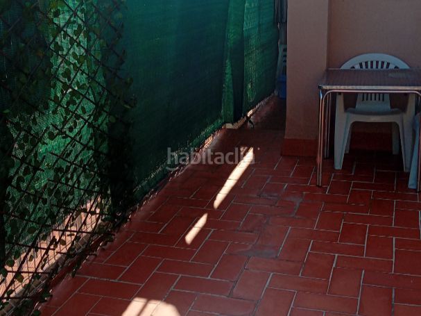 Foto a65faa4b-72a9-4843-9541-7e56f37d37ec. Ático en marti pujol 540 atico con terraza muy luminoso en Badalona