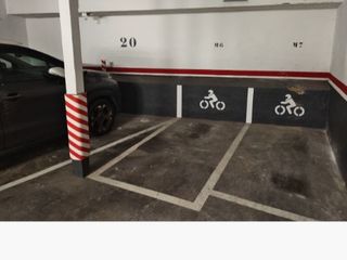 Miete Motorradparkplatz in Carrer de francesc oller  99