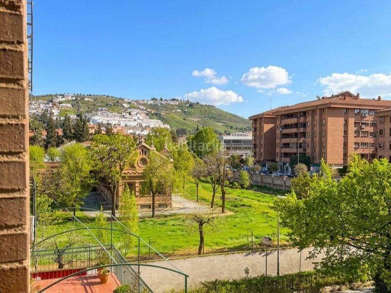 Foto 73af6286-fbf3-4d0c-928d-f92d5a2a12d2. Piso en poeta manuel de góngora 15 piso en calle poeta manuel de góngora sin agencia en Granada