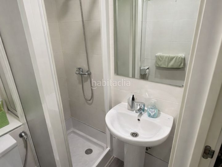 Foto ba45b16d-9322-4ea1-b599-dc9060510714. Piso en poeta manuel de góngora 15 piso en calle poeta manuel de góngora sin agencia en Granada