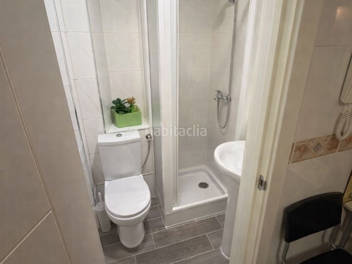 Foto e0090aa8-4e82-4843-b6e6-ba78eed52f8d. Piso en poeta manuel de góngora 15 piso en calle poeta manuel de góngora sin agencia en Granada