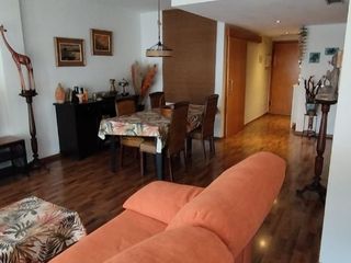 Piso en Carrer del raval 2. Se vende amplio y luminoso  piso182.000euros